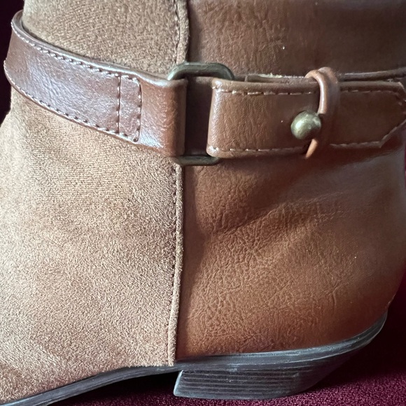 Old Navy Ankle Strap Boot Chestnut Size 7 - Picture 5 of 6